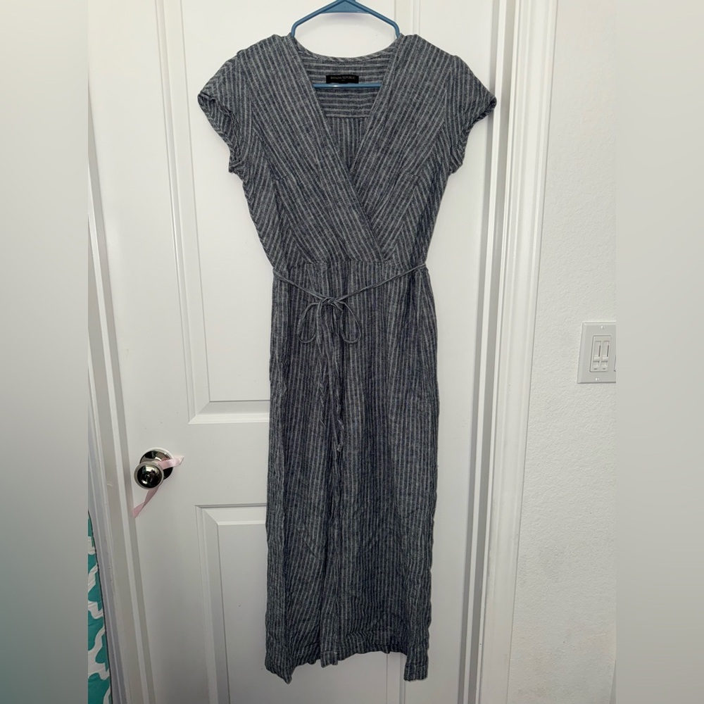Banana republic — denim, striped linen wrap dress with tie waist — size 2